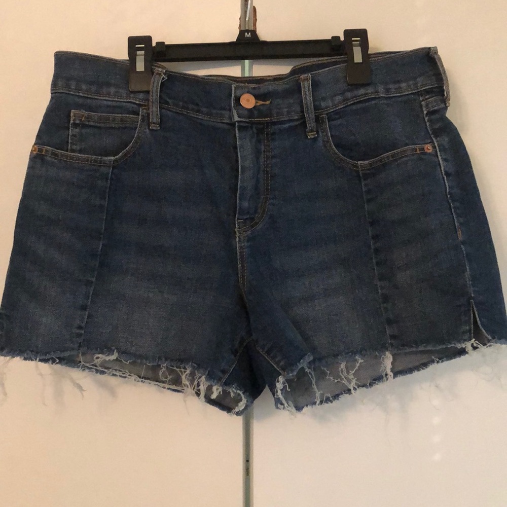 Old Navy Jean shorts size 10
